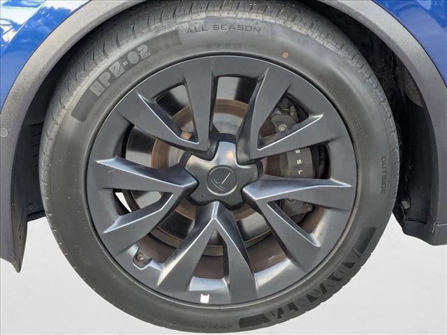 Photo of 2022 Deep Blue Metallic Tesla Model X
