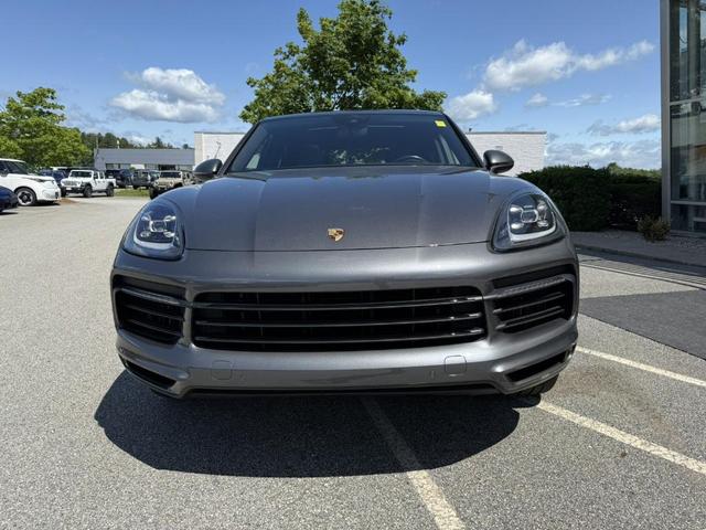Photo of 2020 Quartzite Grey Metallic Porsche Cayenne