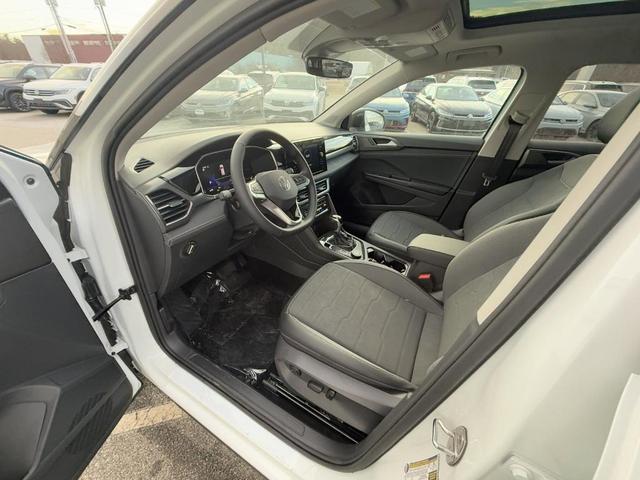 Photo of 2025 Pure White W/Black Roof Volkswagen Taos
