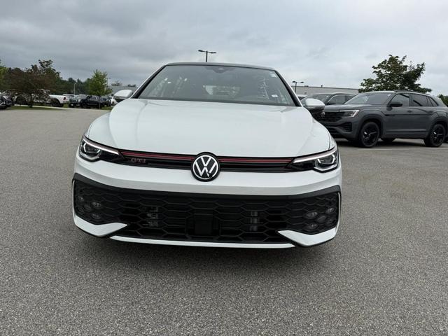 Photo of 2025 Opal White Pearl Effect Volkswagen Golf GTI
