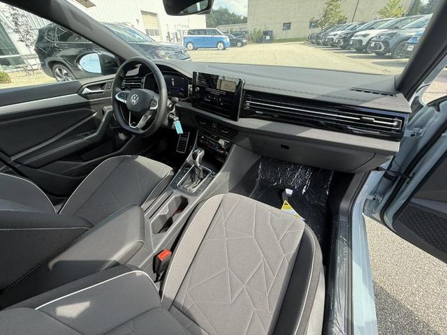 Photo of 2025 Alpine Grey Volkswagen Jetta