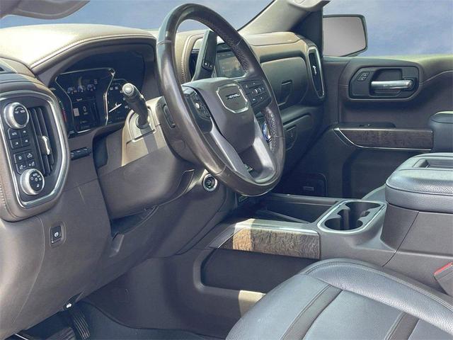 Photo of 2022 White Frost Tricoat GMC Sierra 1500