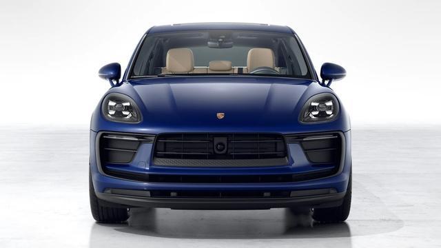 Photo of 2025 Gentian Blue Metallic Porsche Macan
