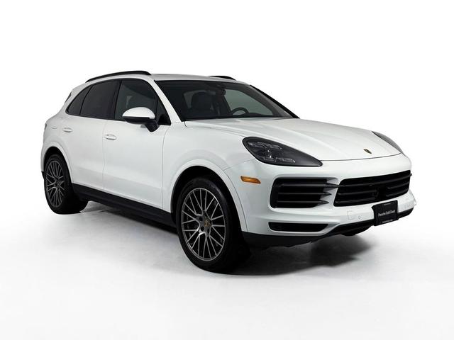 Photo of 2022 White Porsche Cayenne