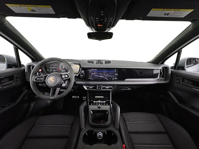 Photo of 2025 Dolomite Silver Metallic Porsche Cayenne