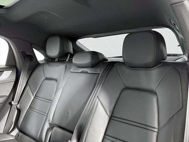 Photo of 2025 White Porsche Cayenne