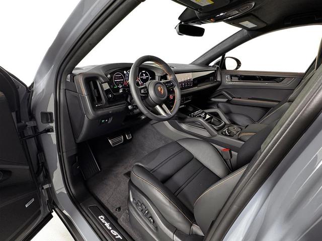Photo of 2025 Gray Porsche Cayenne