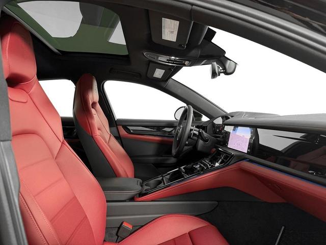 Photo of 2025 Black Porsche Panamera