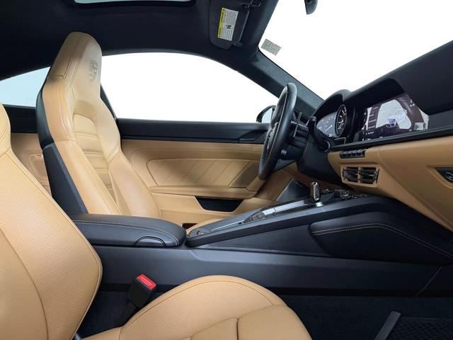 Photo of 2024 Gray Porsche 911