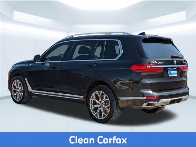 Photo of 2020 Black Sapphire Metallic BMW X7