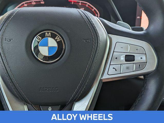 Photo of 2020 Black Sapphire Metallic BMW X7
