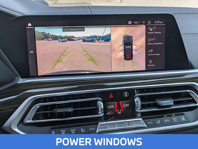 Photo of 2020 Black Sapphire Metallic BMW X7