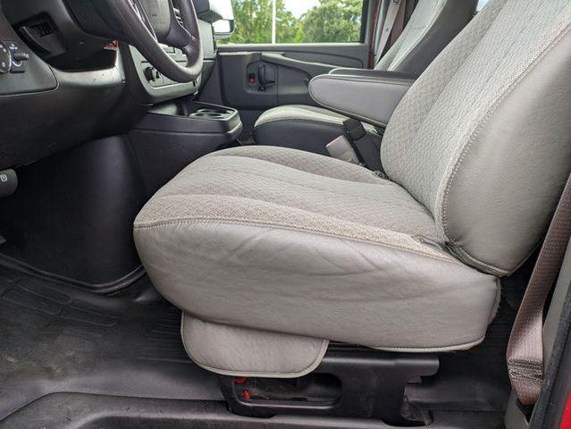 Photo of 2014 Victory Red Chevrolet Express 3500