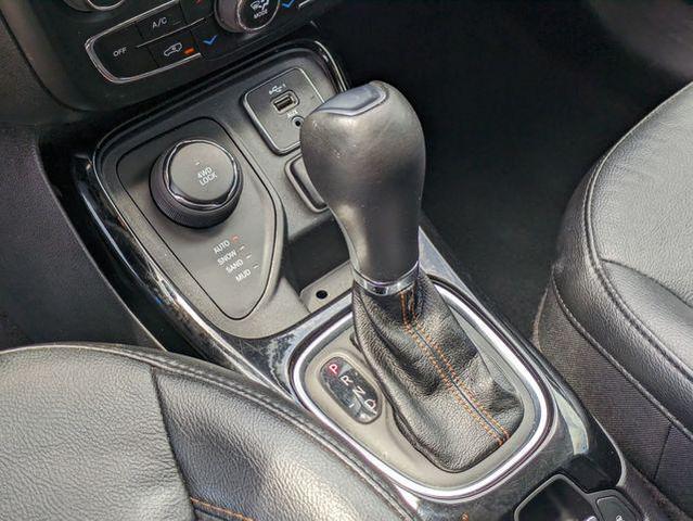 Photo of 2021 White Clearcoat Jeep Compass
