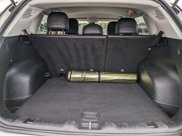 Photo of 2021 White Clearcoat Jeep Compass