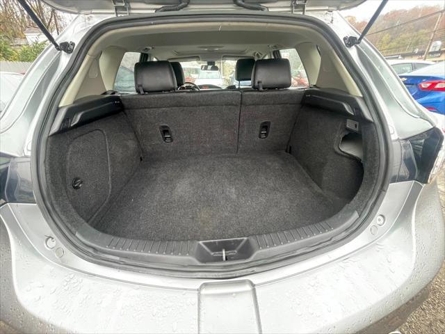 Photo of 2011 Liquid Silver Metallic Mazda Mazda3