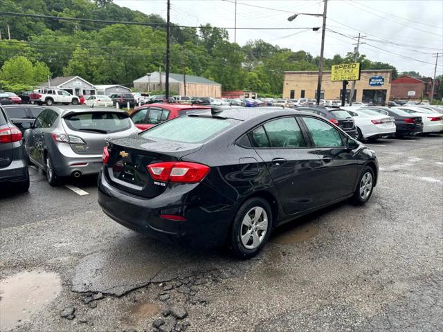 Photo of 2017 Mosaic Black Metallic Chevrolet Cruze