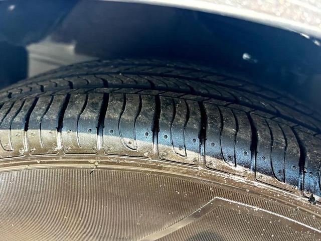 Photo of 2021 Gray Toyota Prius Prime