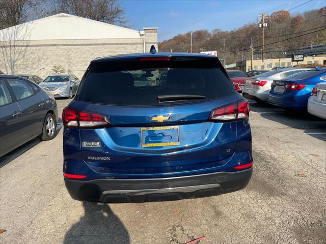 Photo of 2022 Blue Glow Metallic Chevrolet Equinox