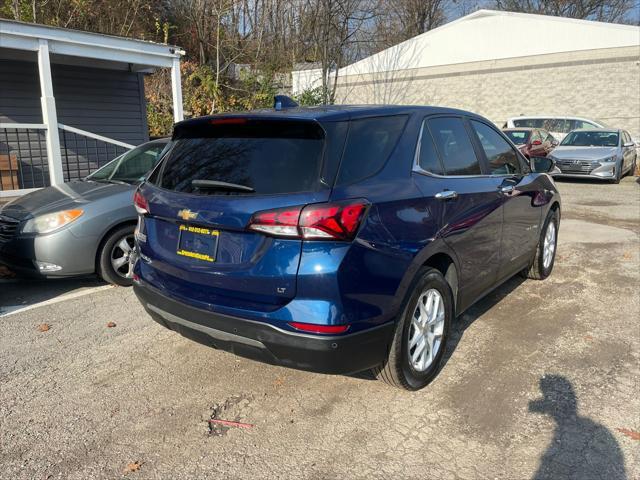 Photo of 2022 Blue Glow Metallic Chevrolet Equinox