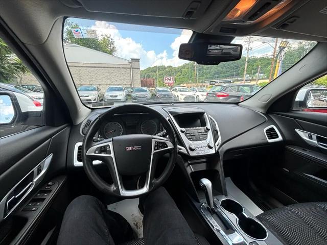 Photo of 2015 Summit White GMC Terrain