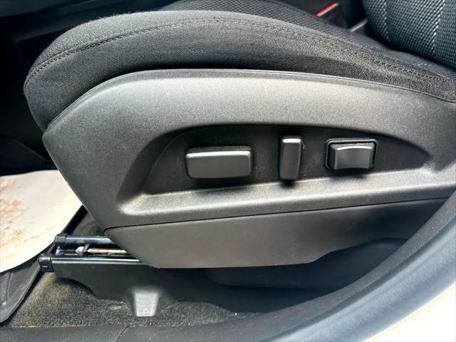 Photo of 2015 Summit White GMC Terrain