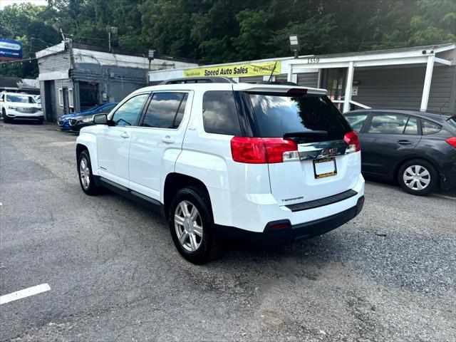 Photo of 2015 Summit White GMC Terrain