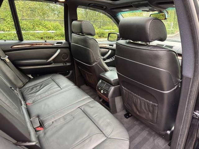 Photo of 2006 Black BMW X5