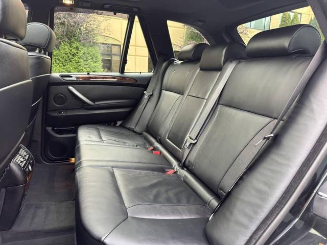Photo of 2006 Black BMW X5