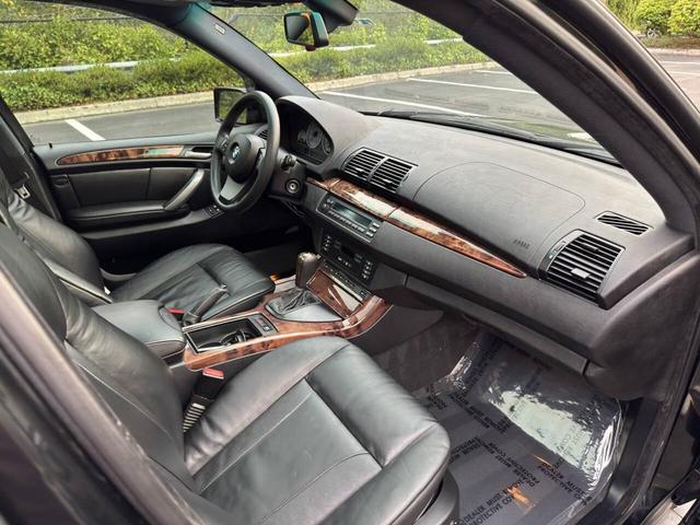 Photo of 2006 Black BMW X5