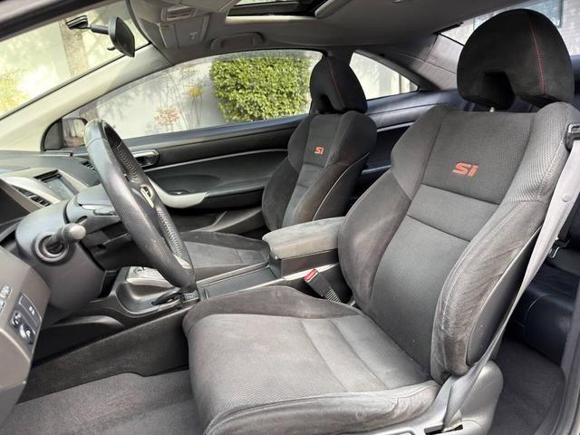 Photo of 2011 Black Honda Civic