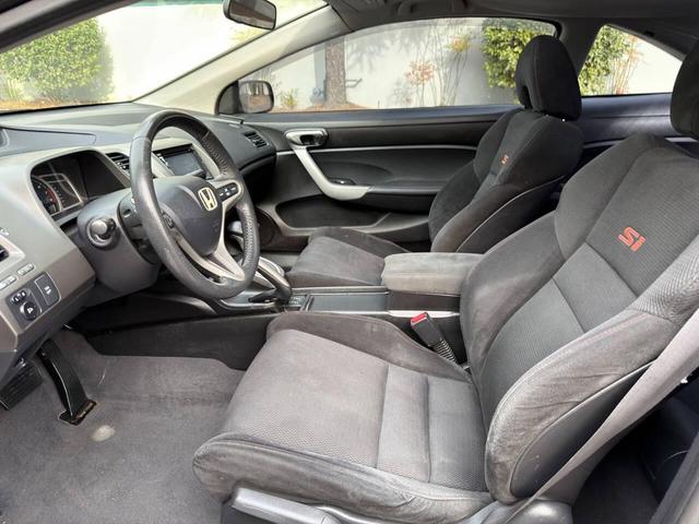 Photo of 2011 Black Honda Civic