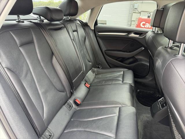 Photo of 2015 White Audi A3