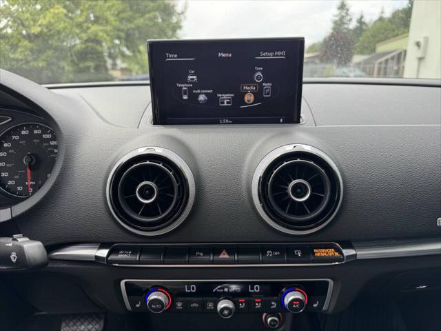 Photo of 2015 White Audi A3