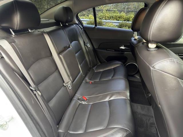 Photo of 2014 White Chevrolet Cruze