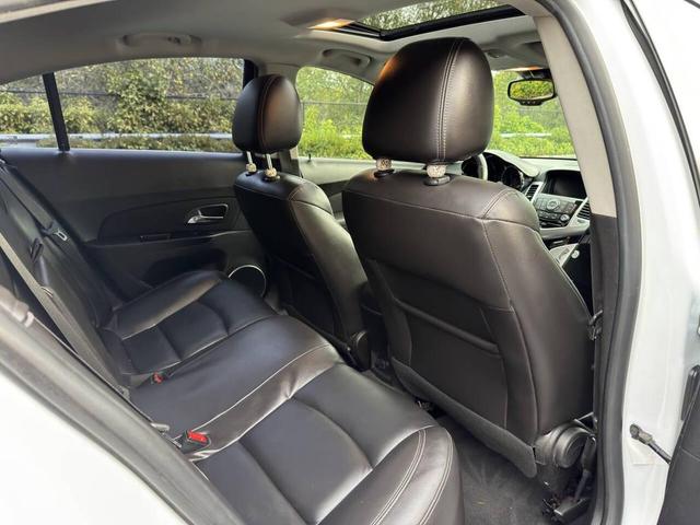 Photo of 2014 White Chevrolet Cruze