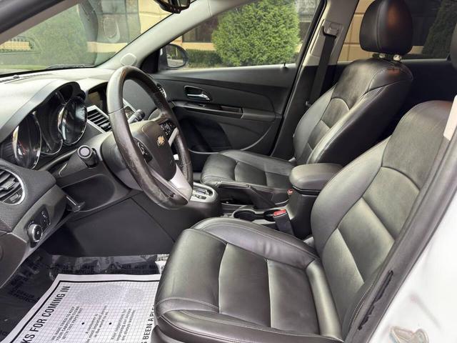 Photo of 2014 White Chevrolet Cruze
