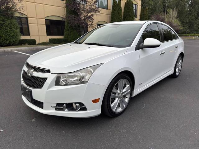 Photo of 2014 White Chevrolet Cruze