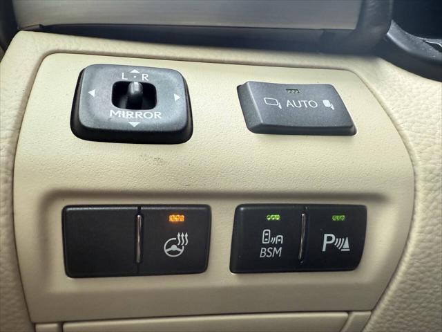 Photo of 2016 Black Lexus LS 460