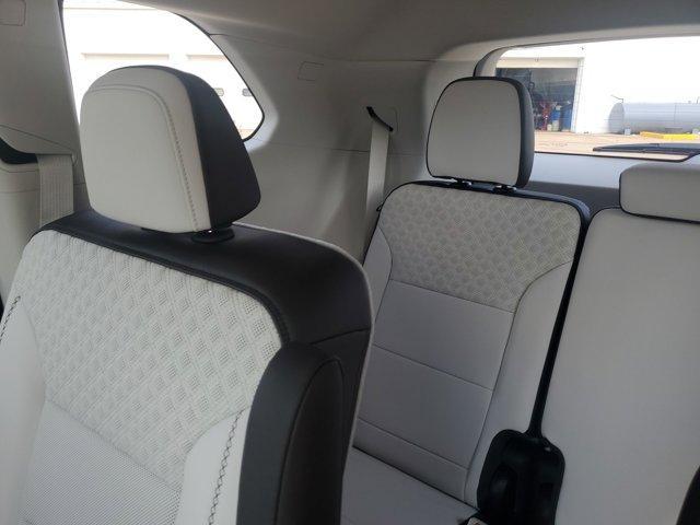 Photo of 2026 Summit White GMC Acadia