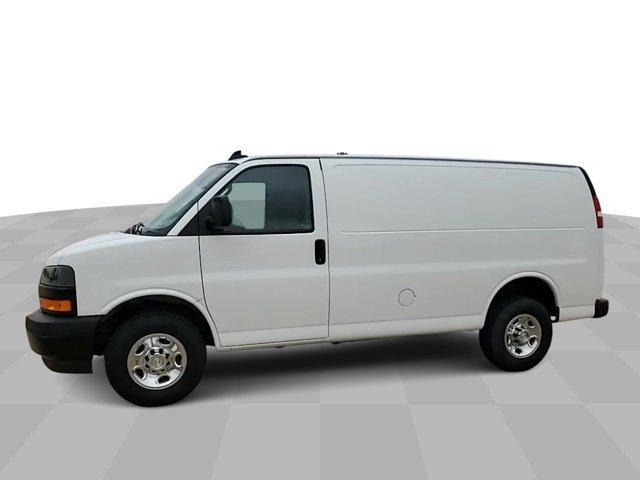 Photo of 2022 Summit White Chevrolet Express 2500