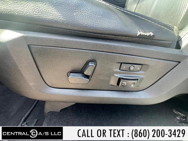 Photo of 2018 Bright Silver Metallic Clearcoat RAM 1500