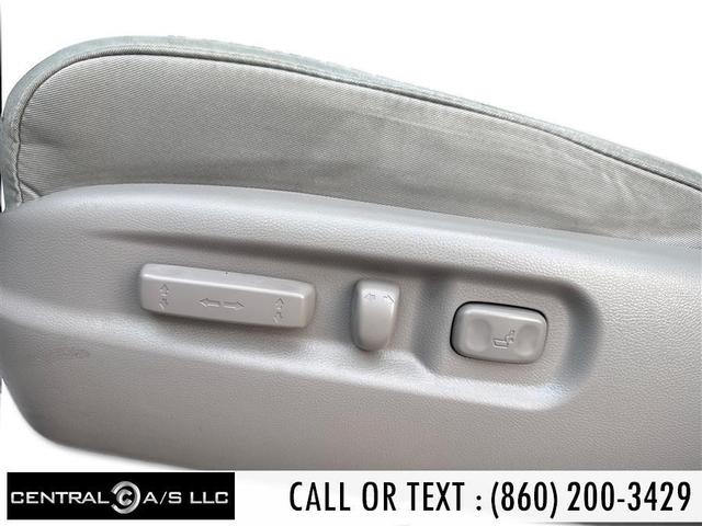 Photo of 2012 Bali Blue Pearl Honda Pilot