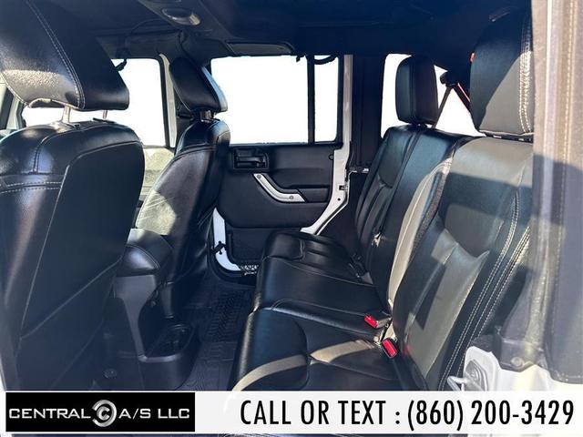 Photo of 2016 Bright White Clearcoat Jeep Wrangler Unlimited