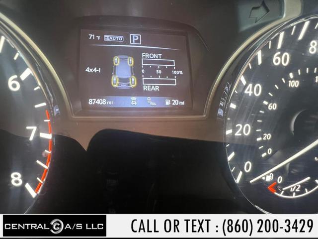 Photo of 2018 Magnetic Black Nissan Pathfinder
