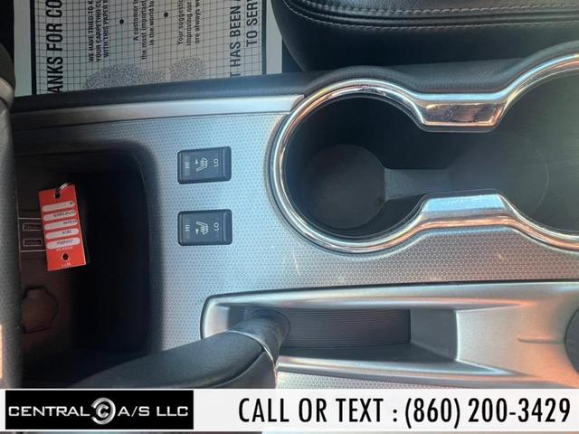 Photo of 2018 Magnetic Black Nissan Pathfinder