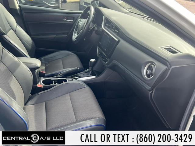 Photo of 2019 Blizzard Pearl Toyota Corolla