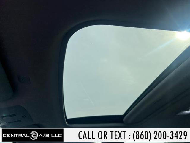 Photo of 2019 Blizzard Pearl Toyota Corolla