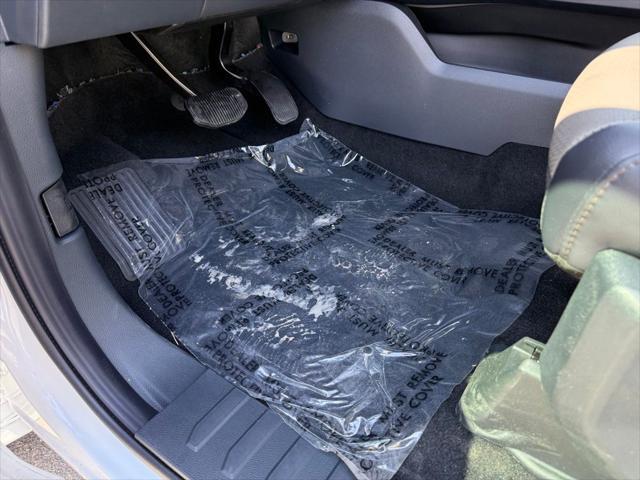 Photo of 2025 Oxford White Ford F-150