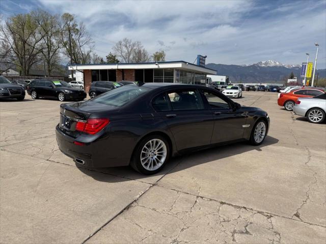 Photo of 2012 Gray BMW 750